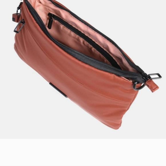 NEW HEDGREN orbit flat crossbody in cherry mahogany - Picture 6 of 12